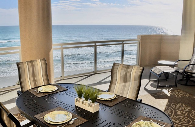Ocean Vistas 406 Direct Oceanfront Huge Private Balcony
