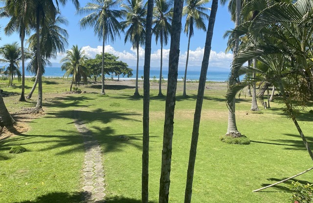 Oceanfront Home, newly furnished, great for families