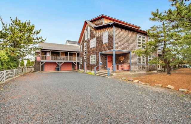 Oceanfront 7-Bedroom Compound with Pool, Private Beach Access & Stunning Views