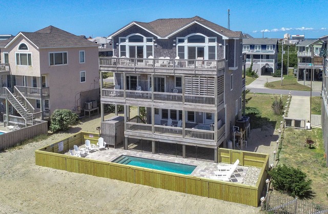 Oceanfront home with private pool, hot tub, game room, sundecks & fast WiFi