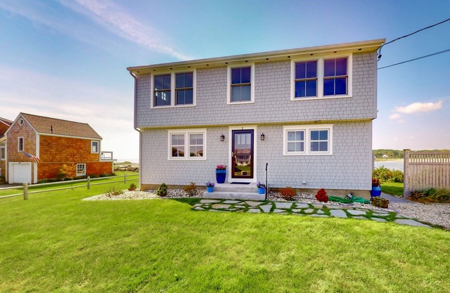 Oceanfront home with stunning views of the cove & sunset, steps to the beach