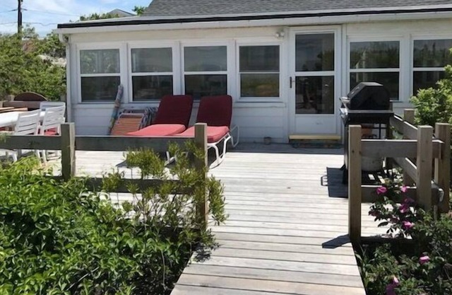 Sea Beach North Fork Vineyards Farm Stands 