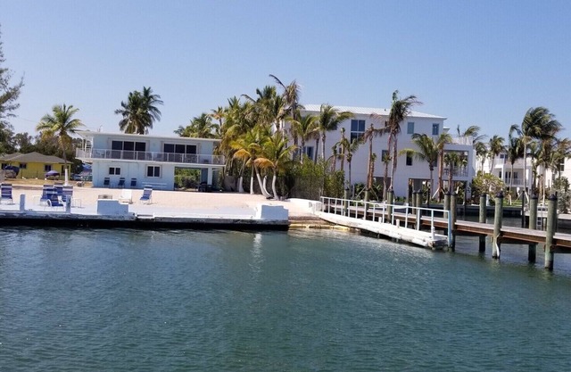 Oceanfront Private Cottage!