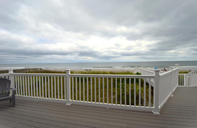 Oceanfront vacation home - EAST