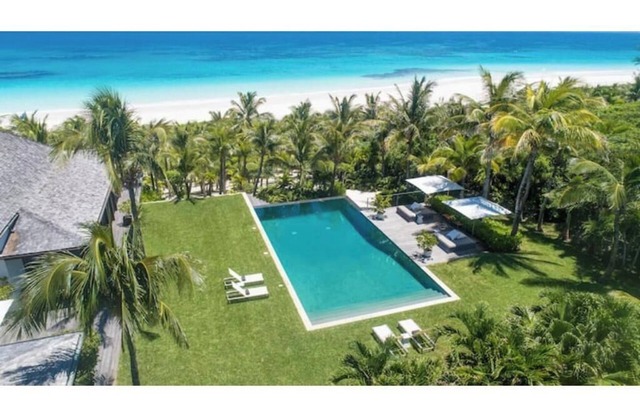 Oceanfront Villa with Private Chef, Butler, Housekeepers and Concierge