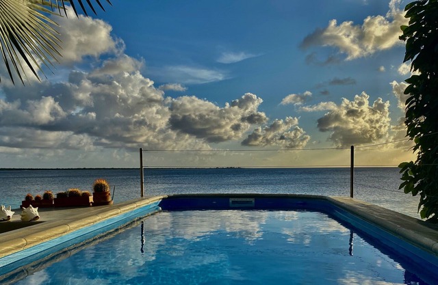 Oceanfront,villa, house, pool, beach :Quiet Ocean Front Paradise in Bonaire