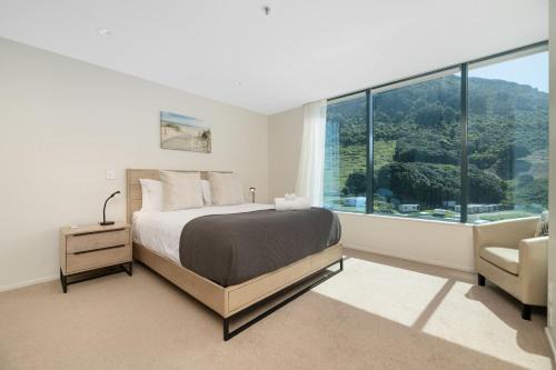 Oceanside Haven Resort with Luxury Sea Views