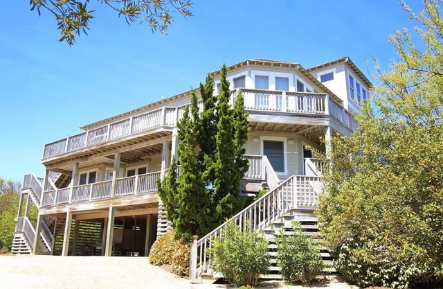 Oceanside, Screened Porch, 100 ft to Beach Access, SA180, Siren Song
