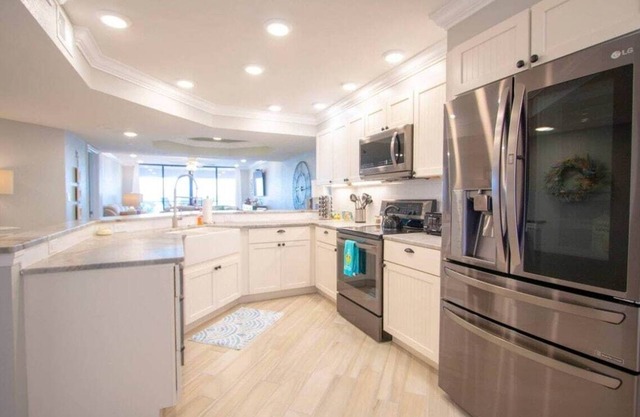 Oceanside Treasure by GoldenCoastRentals