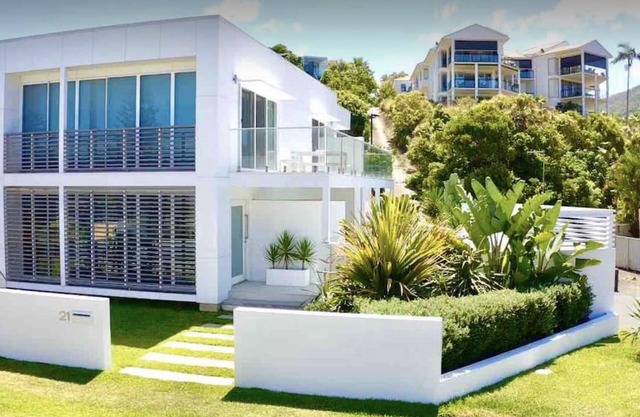 Oceanstay Sapphire Slice