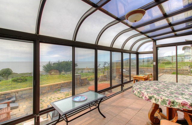 Oceanview home w/ incredible views, sunroom, courtyard - near beaches/trails