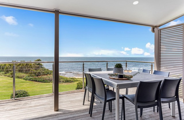 OCEANZEDGE - Ultimate Oceanfront - Cosy fireplace