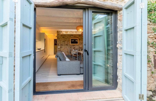 OCELLS DE MONTGRÍ – Rural apartment in the Baix Empordà