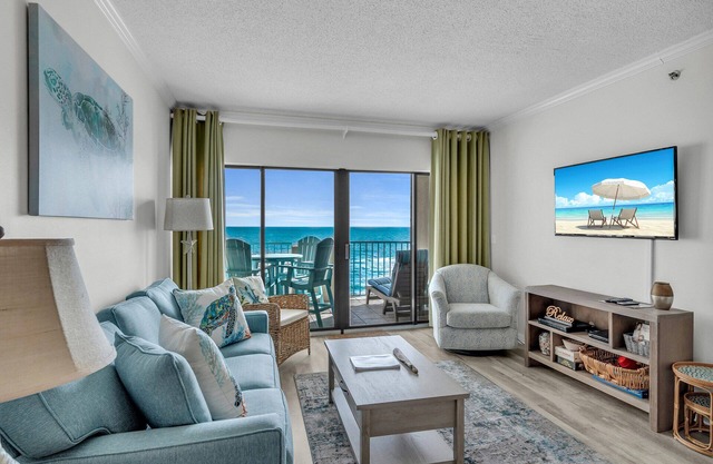 October is a great time at Tropical Winds 703