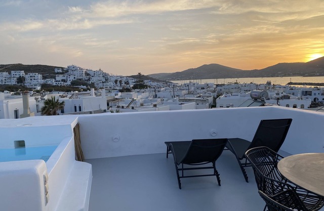 Octopus House Cycladic house with private pool