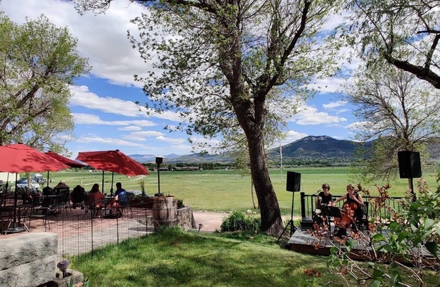 Oddfellow Inn & Farm