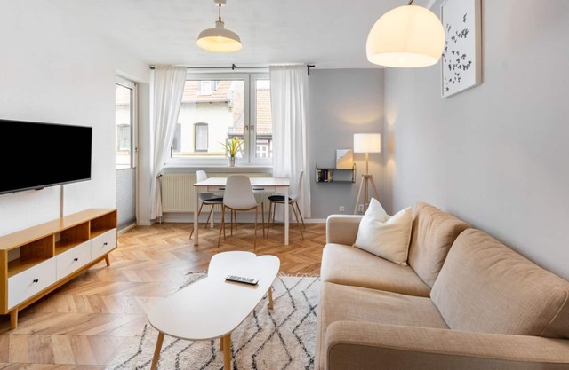 #OEL31 bright 2 room apartment with balcony in the Magniviertel