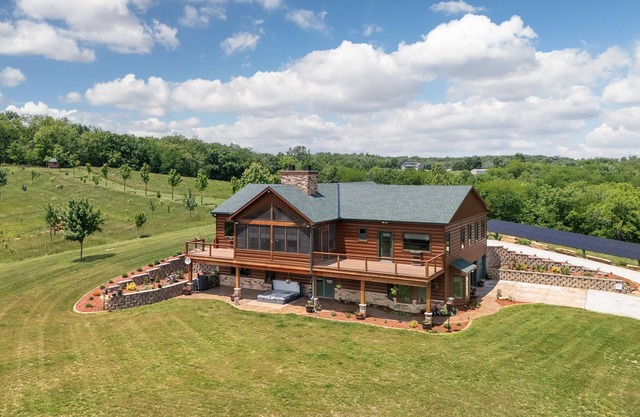 Off grid geothermal & solar homestead bed & breakfast 1/2 hour north of KC