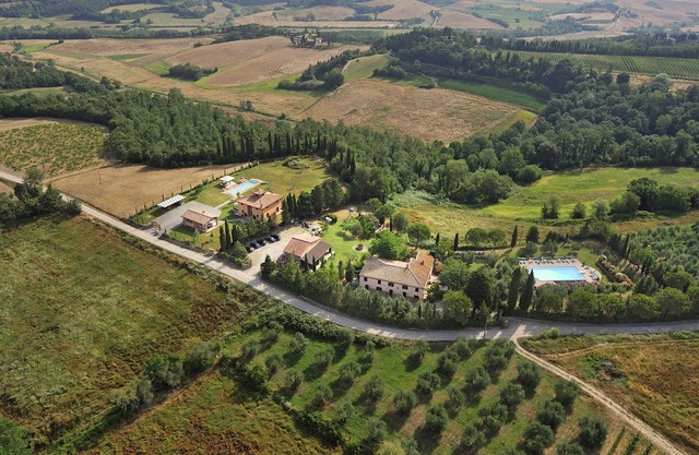 Offer ! Holiday Apartment (Viola 2 + 2) Area Volterra, San Gimignano, Pisa