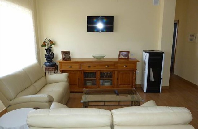 OFFERS Zapatero apartment for 3 people