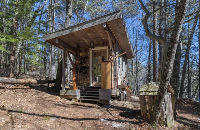 Official Tiny Earth Cabin: Cozy, 5-Night Minimum, Woods & Wildlife