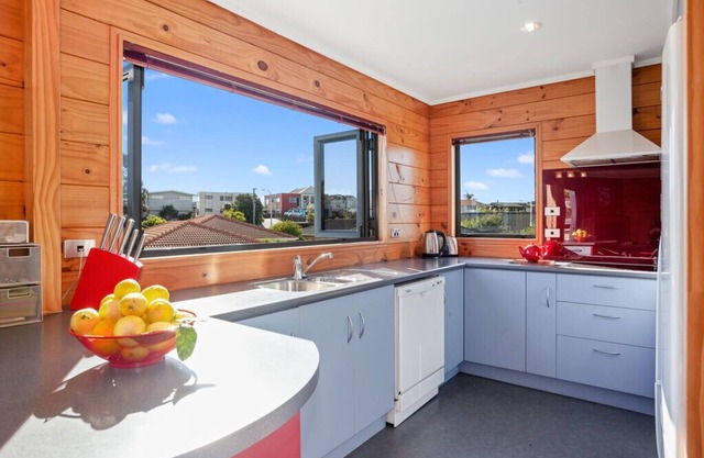 Ohope Sunshine Escape - Ohope Holiday Home