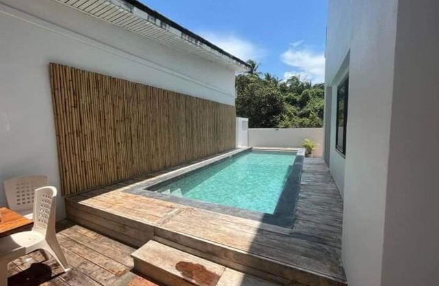 Okat pool villa khanom