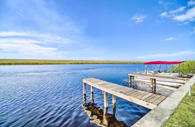 Okeechobee Cabin in Waterfront Community w/Dock!