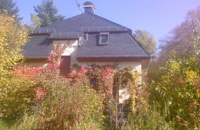 Old Bahnwärterhaus, beautiful secluded location, Vulkaneifel, new, full equipment