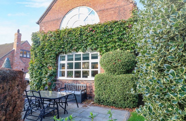 OLD BARN, pet friendly, with a garden in Whittington, Staffordshire