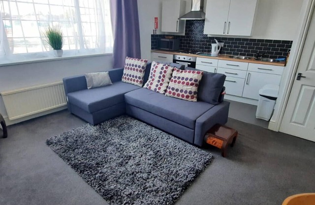 Old Barrington Arms - Apartment 1