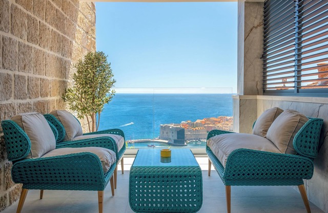 Old City Viewpoint by Dubrovnik view