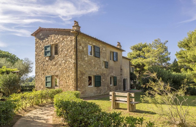 Old farmhouse at Elba overlooking two seas