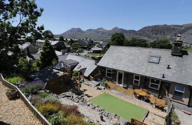 OLD POST OFFICE, family friendly in Blaenau Ffestiniog