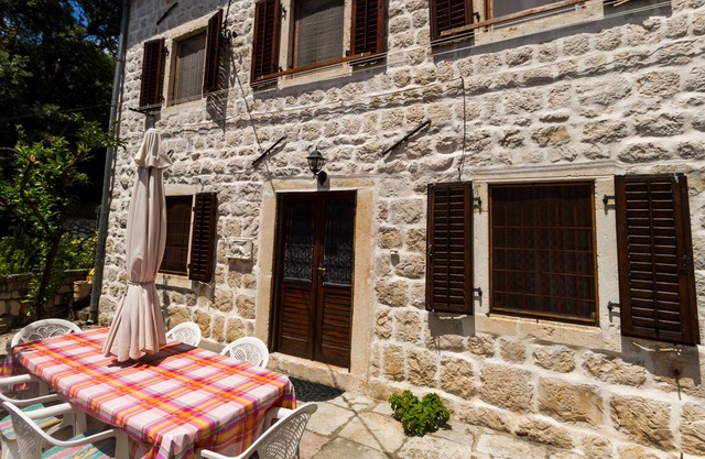 Old Romantic Villa near the Sea with Sea View