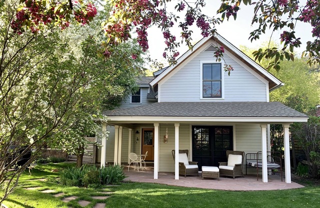 Old Town Basalt Guest House