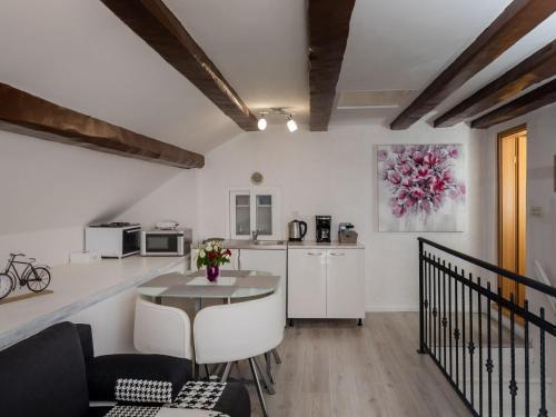 Old Town Charming Nest - One Bedroom Apartment