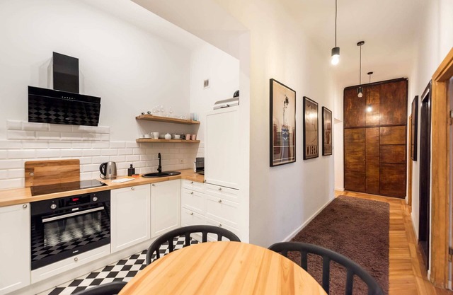 Old Town Market Place Apartment