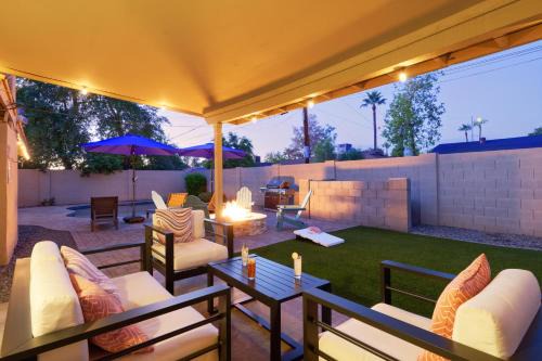 Old Town Saguaro - Private Pool, Fire Pit & Games