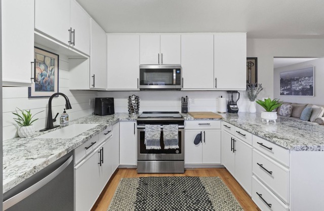 Old Town Scottsdale - 3BD/2BA