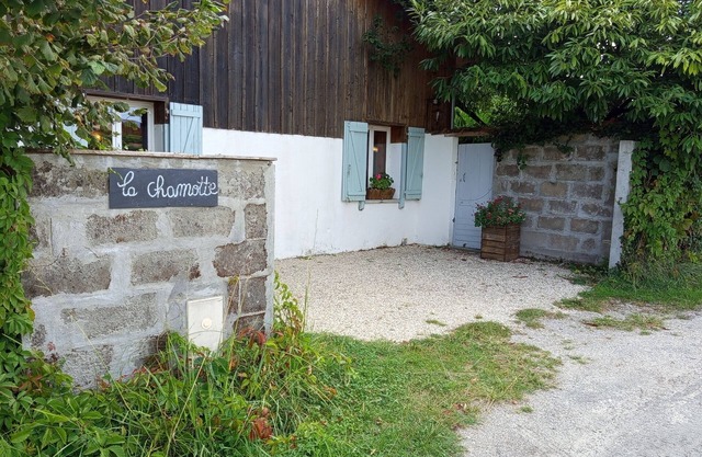 Old typical Landes barn newly restored