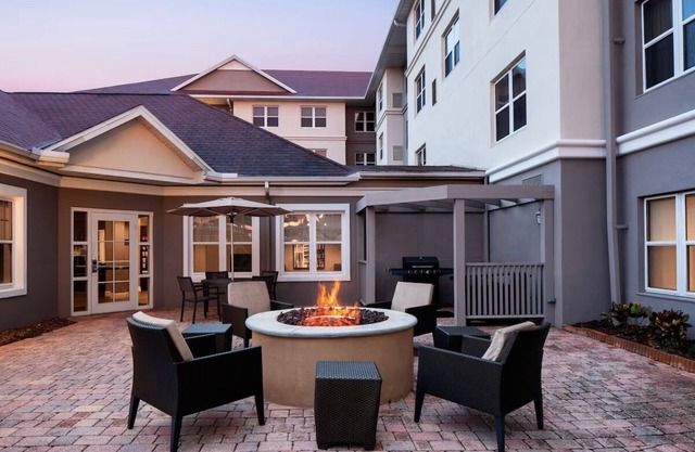 Oldsmar Cozy Stay: Suites w/Kitchen, Pool & Free Breakfast | 3 Units