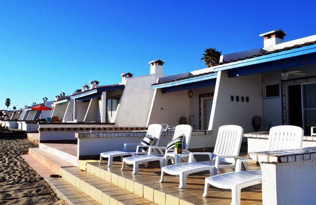 Ole: Oceanfront w/coastal decor and beautiful views of the Sea of Cortez