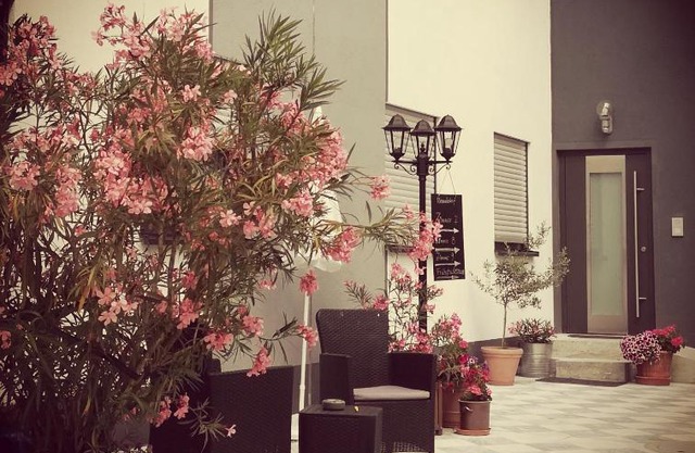 Oleander Hof
