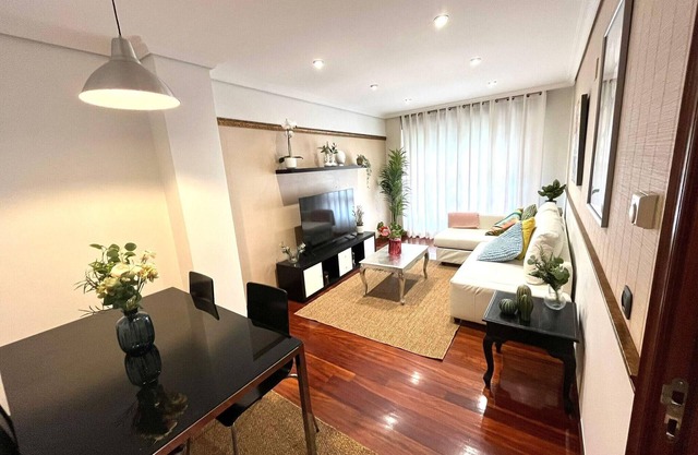 Olive Apartment with Parking
