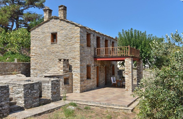 Oliveland House - Traditional stone built cottage