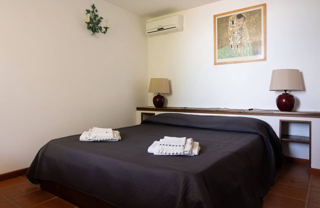 Olivetello - Suite - One Bedroom Guest House, Sleeps 3