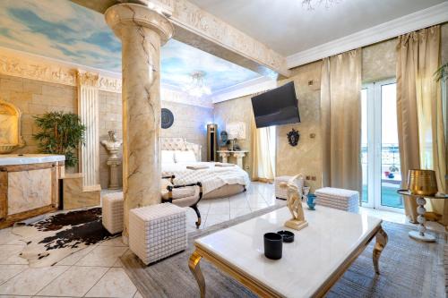 Olympus Grand Retreat with Jacuzzi