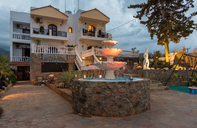 OLYMPUS STUDIOS MALIA CLOSE TO THE BEACH