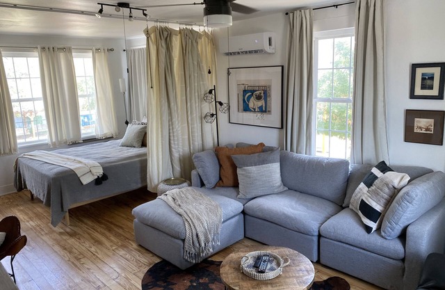 Oma's House on Orange (Pet Friendly)